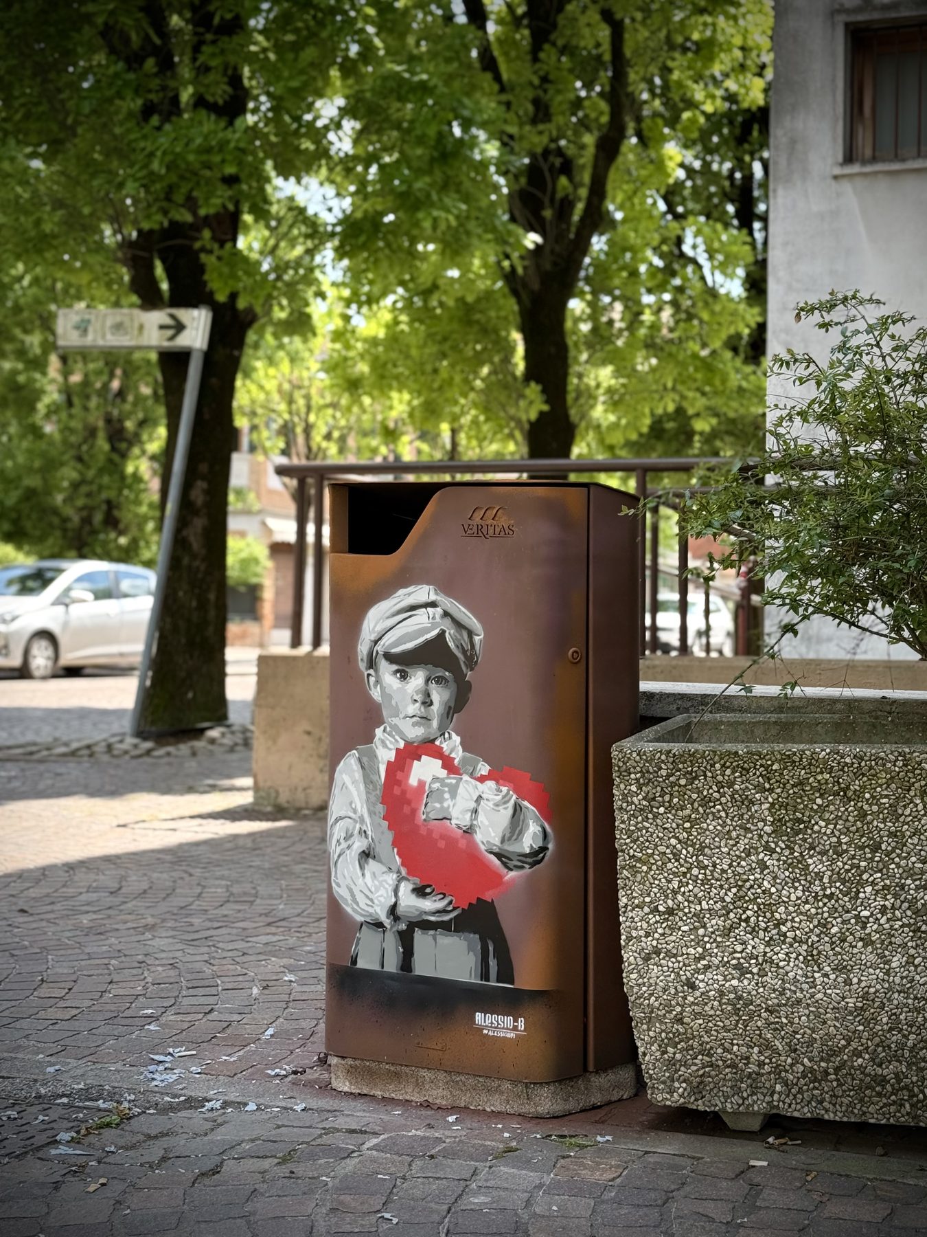Baby Heart — murales Alessio B